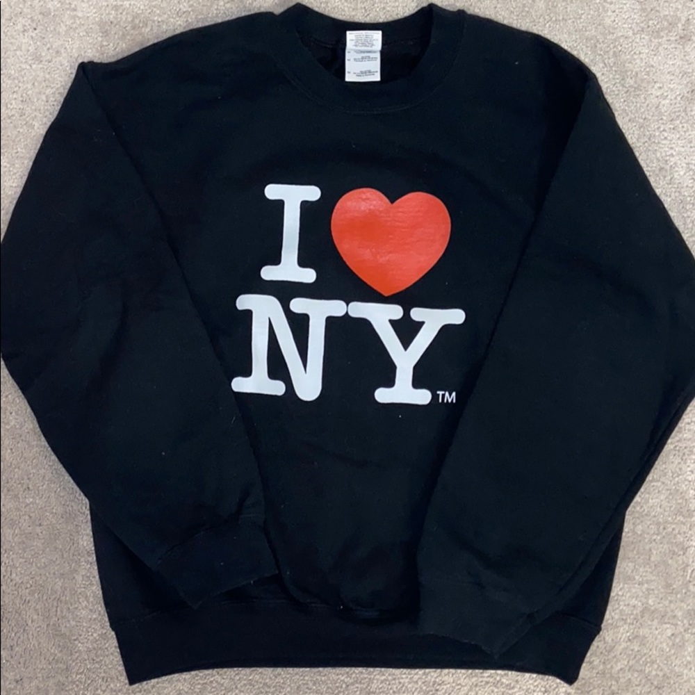 2/$15 I ❤️ NY crew neck sweater